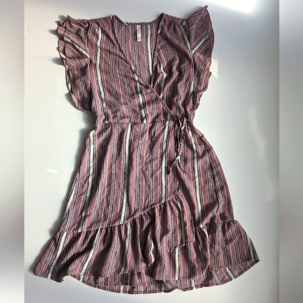 Xhilaration Striped Ruffled Dress Size Medium Mauve Cream Navy Cross Over Front